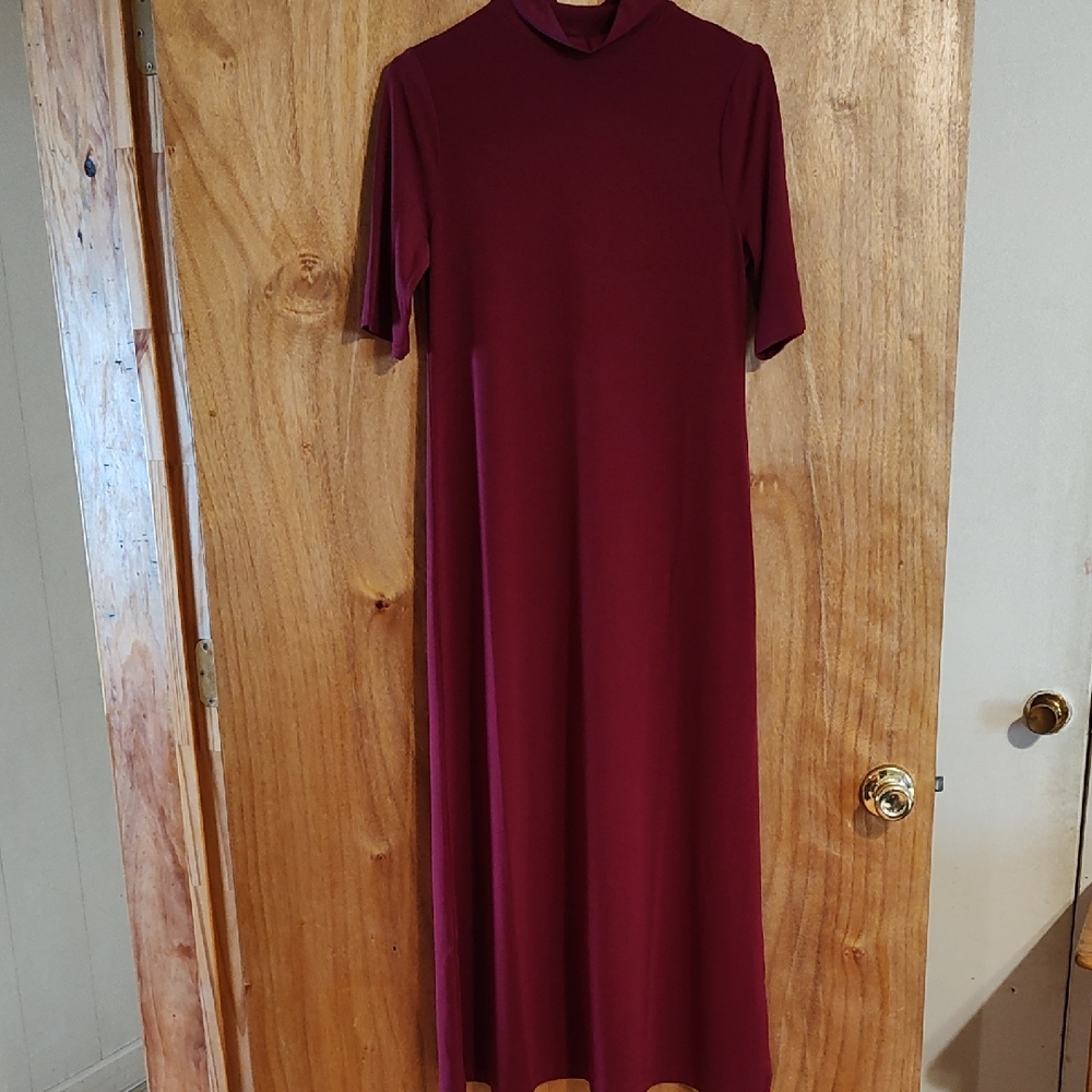 Chico's Midi Dress Burgundy Stretch Half Sleeve Mock Neck Comfy Flowy Size S/4